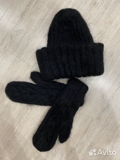 Шапка и варежки