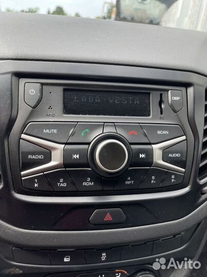 Штатная магнитола LADA Vesta