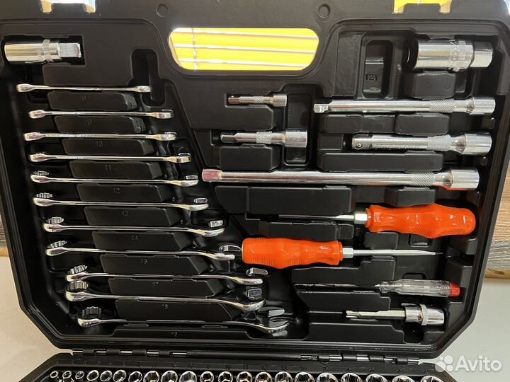 Набор инструментов 121 предмет