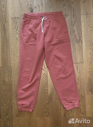 Спортивные штаны levis