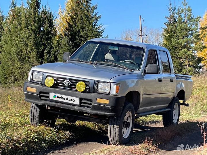 Toyota Hilux 2.4 MT, 1994, 211 000 км