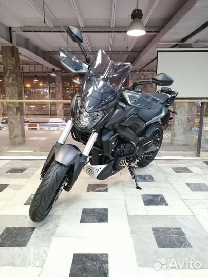 Мотоцикл Bajaj Dominar 400