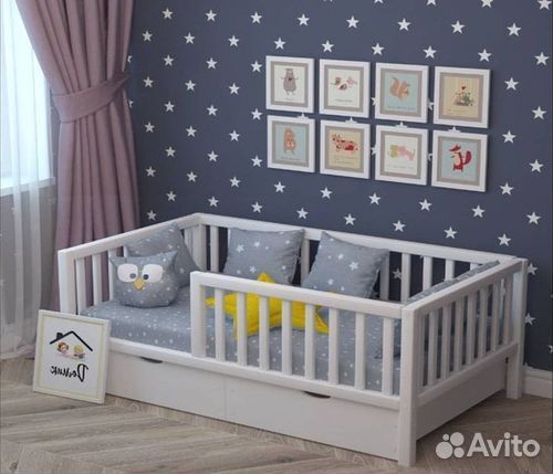 Кроватка сингл из массива с бортиком детская