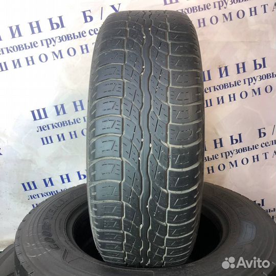 Bridgestone Dueler H/T D687 235/60 R16