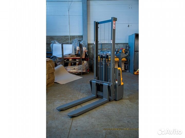 Штабелёр с двигателем cddr15-II 5M