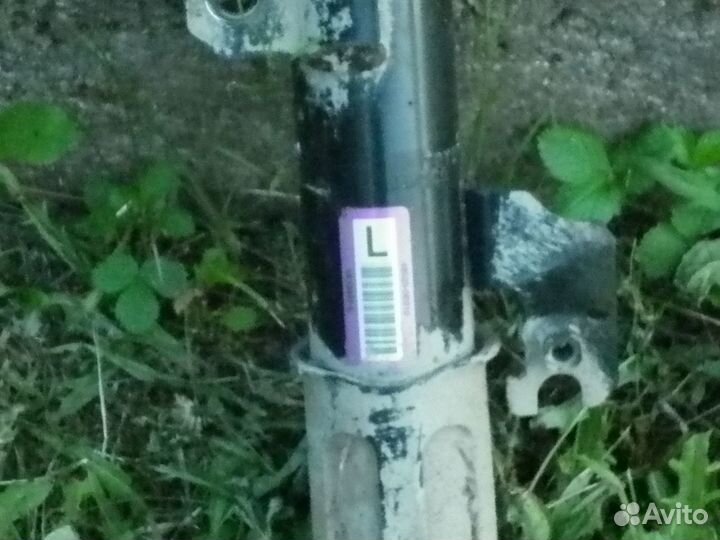 Стойка амоpтизатоp lexus RX