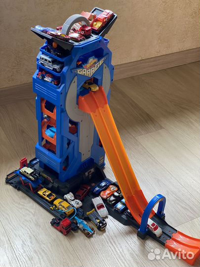 Hot Wheels Mega Garage