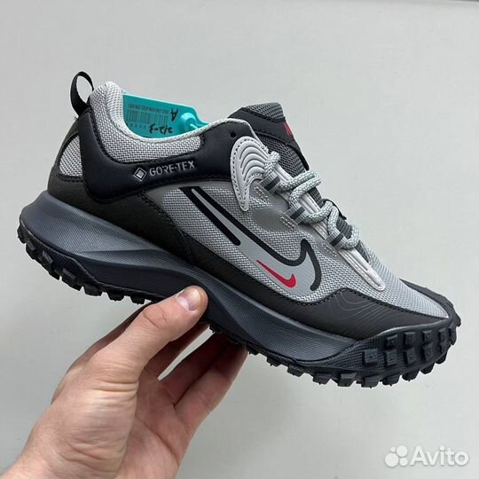 Nike ACG Mountain Fly Gore-TeX