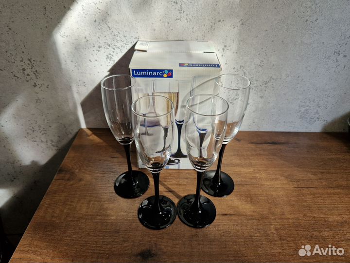 Бокалы для шампанского (набор 4 штуки)