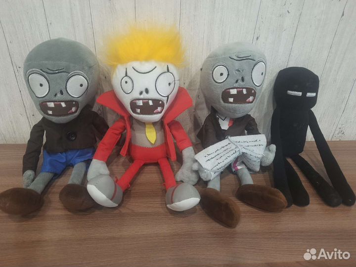 Мягкая игрушка зомби