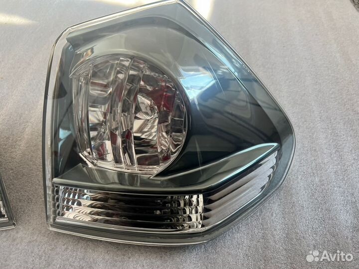 Фонарь задний Lexus RX2