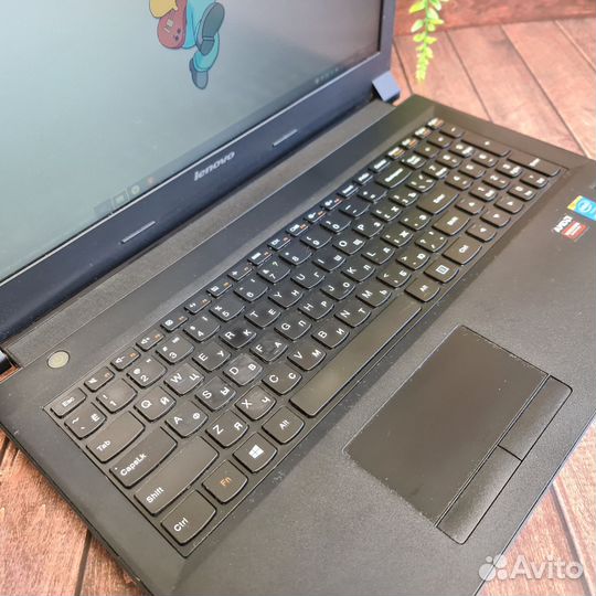 Игровой ноутбук Lenovo/i3-4/8oпер./2в.карты