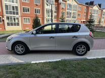 Kia Ceed 1.4 MT, 2010, 248 000 км, с пробегом, цена 615 000 руб.