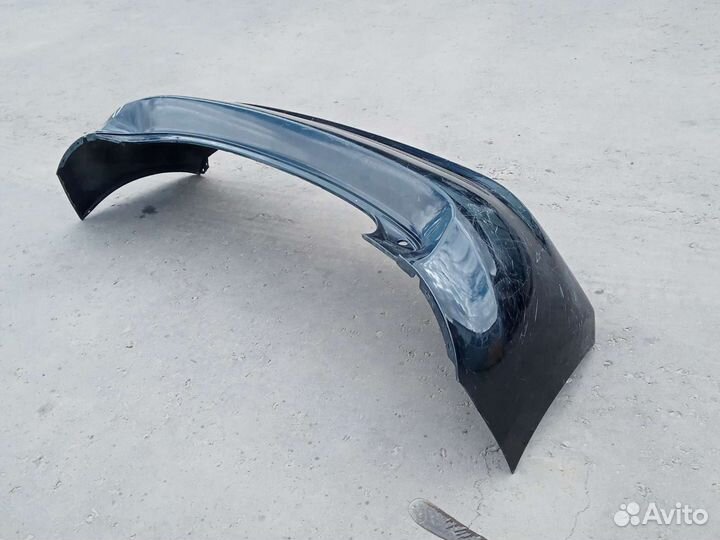 Бампер задний Toyota Auris с 2006г до 2010г