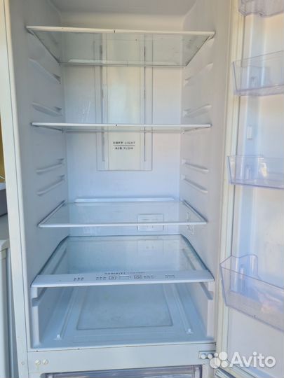 Холодильник двухкамерный Бирюса 360NF No Frost