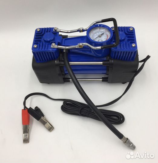 Компрессор, 2-поршневой, в кейсе с набором инструм