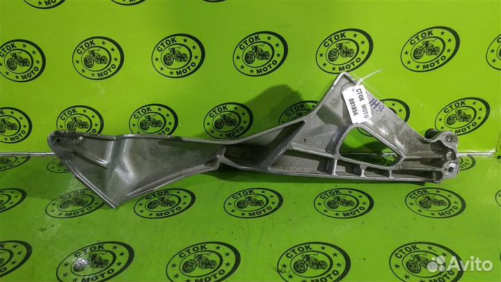 Кронштейн подножек левый Honda NT700V Deauville