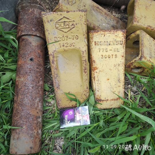 Пальцы на экскаватор