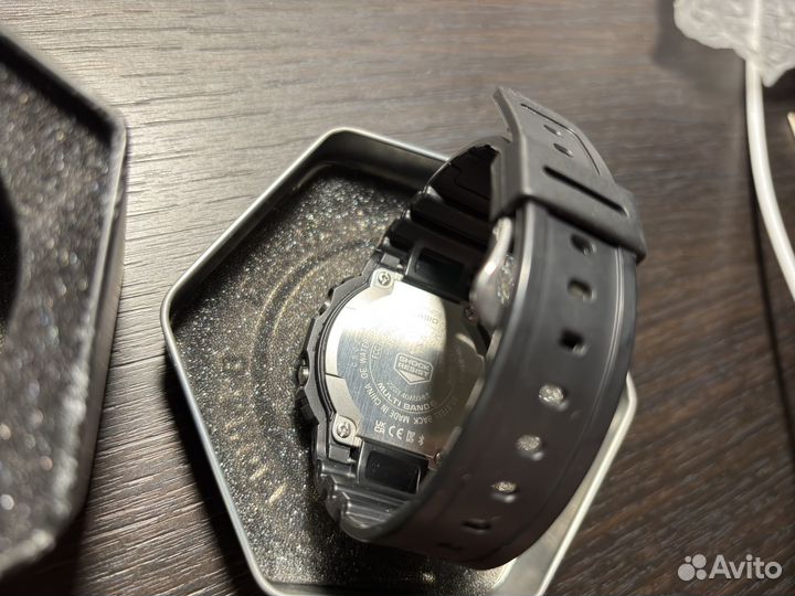 Часы Casio G-shock GW-B5600-2E