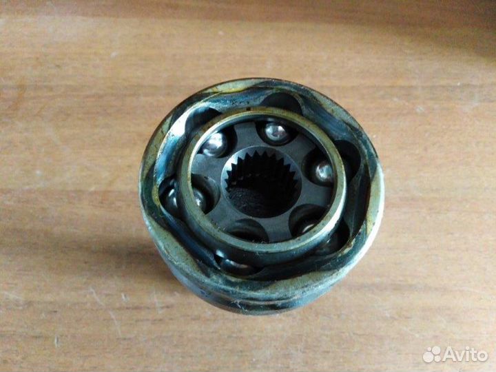 Шрус внешний Mitsubishi Lancer 2000 - 2003