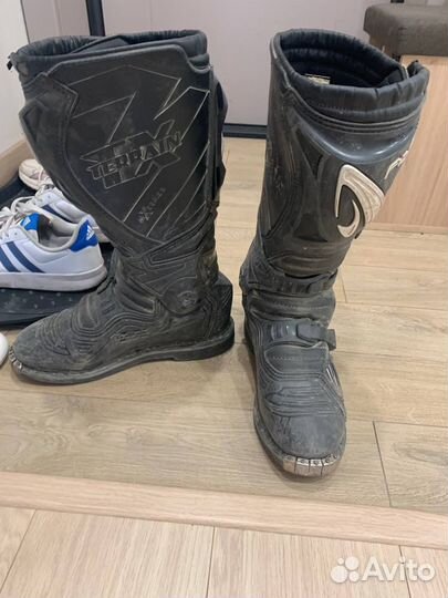 Мотоботы Forma 44