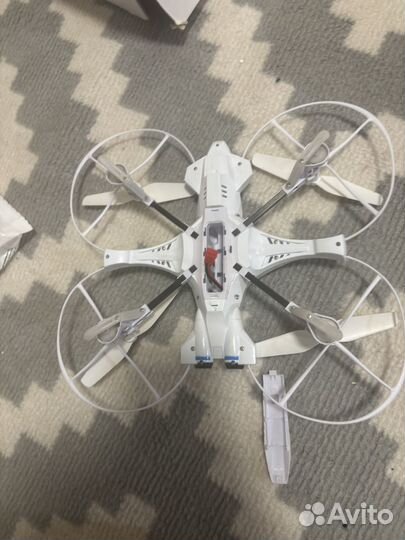Квадрокоптер zuma