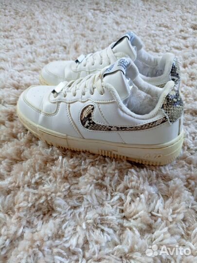 Кроссовки зимние женские 37