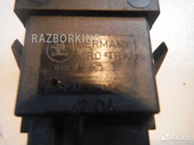 Кнопка корректора фар