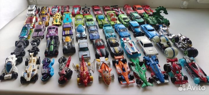 Коллекционные машинки Hot Wheels