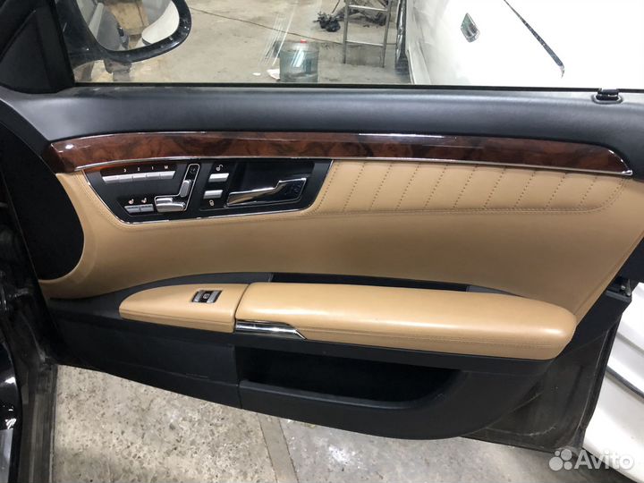 Дверь передняя правая Mercedes w221 s221