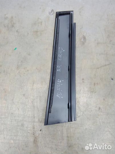 Накладка двери задней правой от Chevrolet Cruze 2