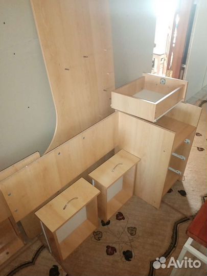 Компьютерный стол