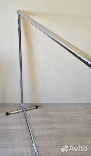 Вешалка для одежды напольная