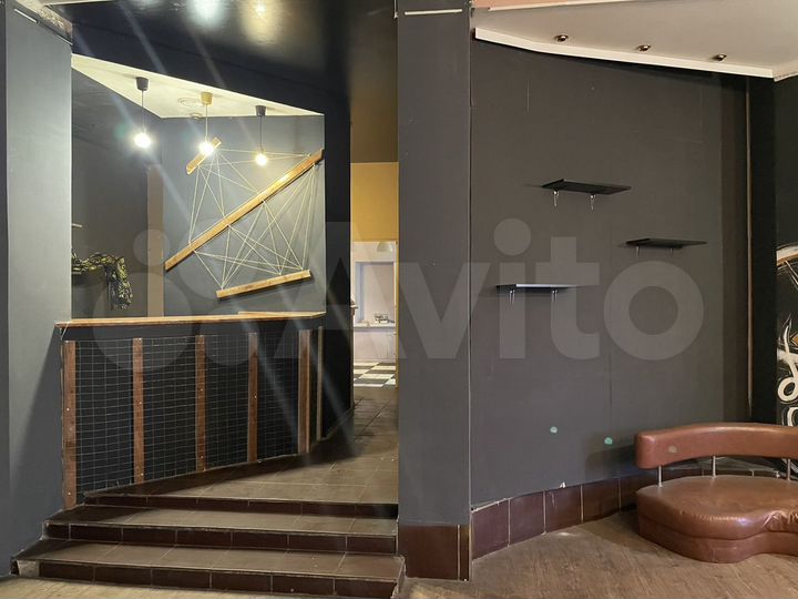 Торговая площадь, 304 м²