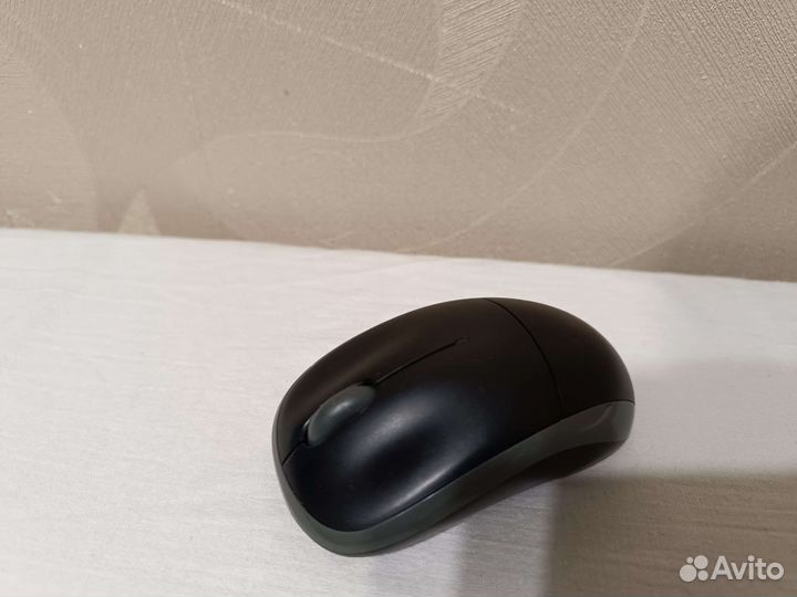 Беспроводная клавиатура и мышь logitech
