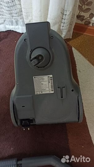 Пылесос LG 2000W