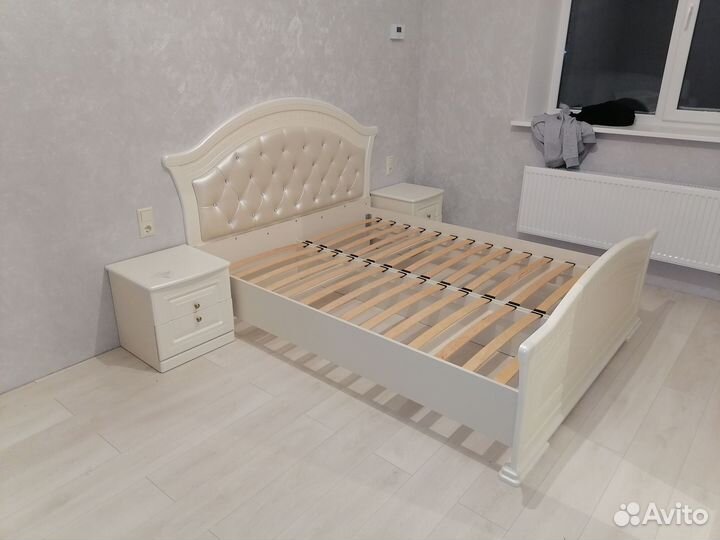 Спальный гарнитур Венера беж с 5 дв. шкафом