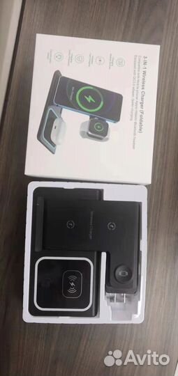 Беспроводная зарядка для iPhone 3 в 1