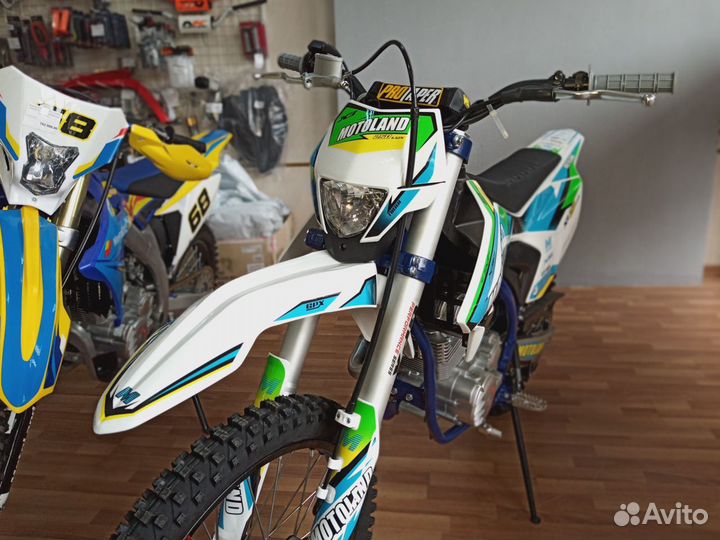 Motoland x3 250 (GR2, Avantis A5, Fidelis S2)