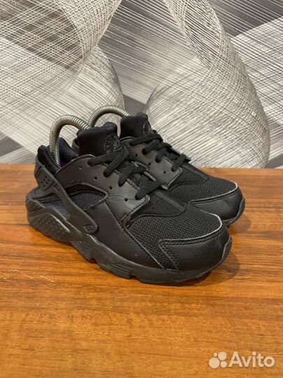 Кроссовки Nike huarache размер 34