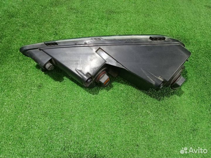 Фара противотуманная правая Volkswagen Passat B7