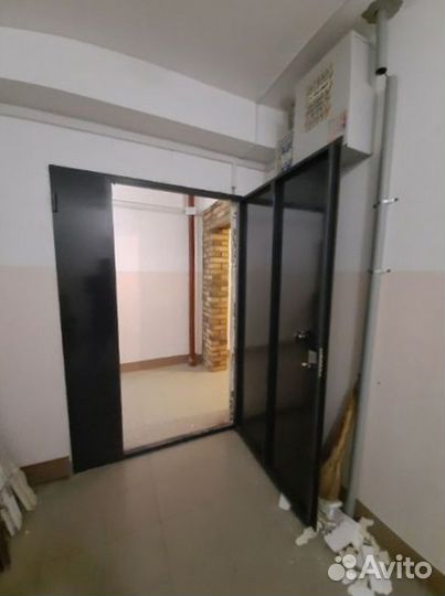 Дверь металлическая тамбурная