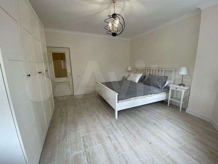 2-к. квартира, 86 м², 3/10 эт.