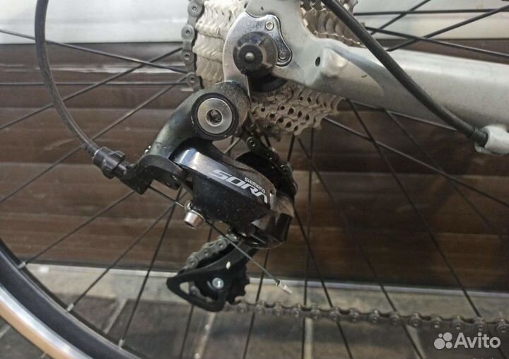 Продам шоссейный велосипед ottava