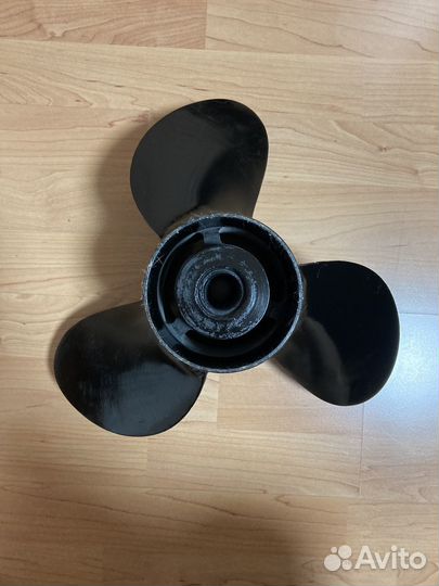 Винт гребной solas 3x14.8x19