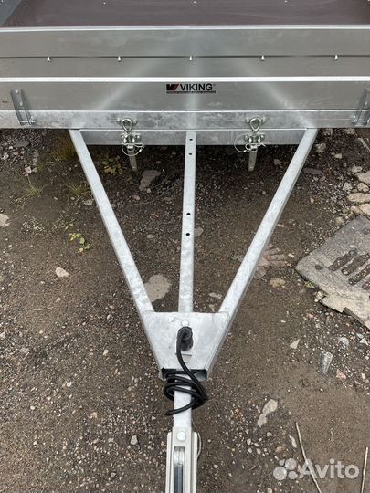 Прицеп легковой двухосный viking force 2035