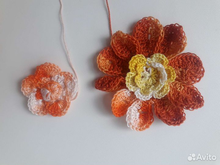 Вязаные цветы. Готовые элементы для творчества