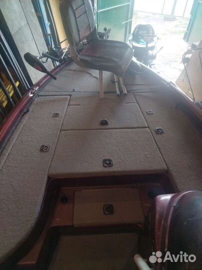 Bass boat triton tr20