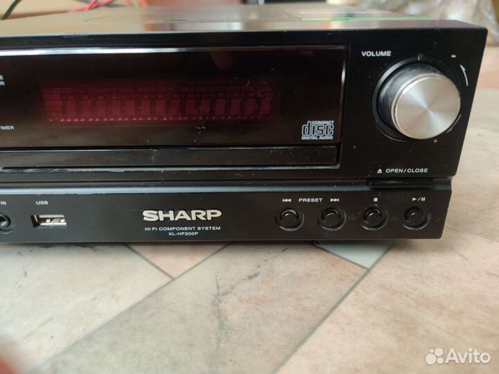 Музыкальный центр