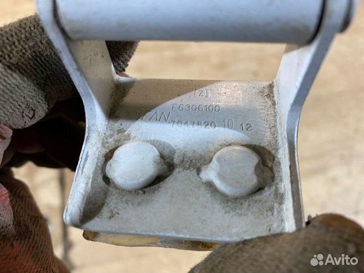 Петля крышки багажника Lifan Smily хэтчбэк 1.3